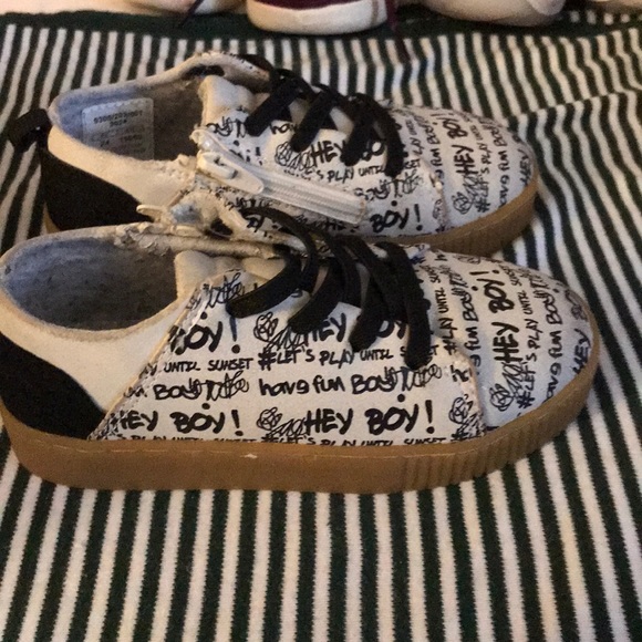 Zara - Picture 2 of 4